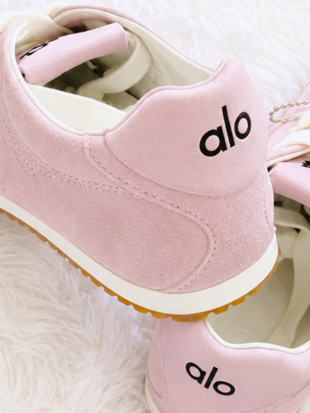 Alo Yoga x JISOO Sunset Sneakers Bloom Pink M7/W8.5 NWT - Picture 11 of 13